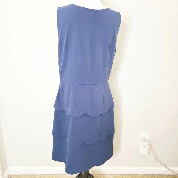 Garnet Hill Navy Blue Tiered Dress 8 - Picture 4 of 6